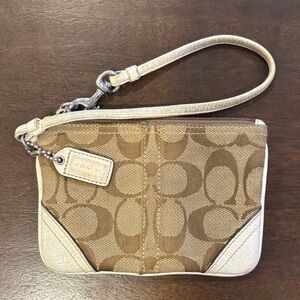 Vintage Coach Tan and Cream Signature Wristlet